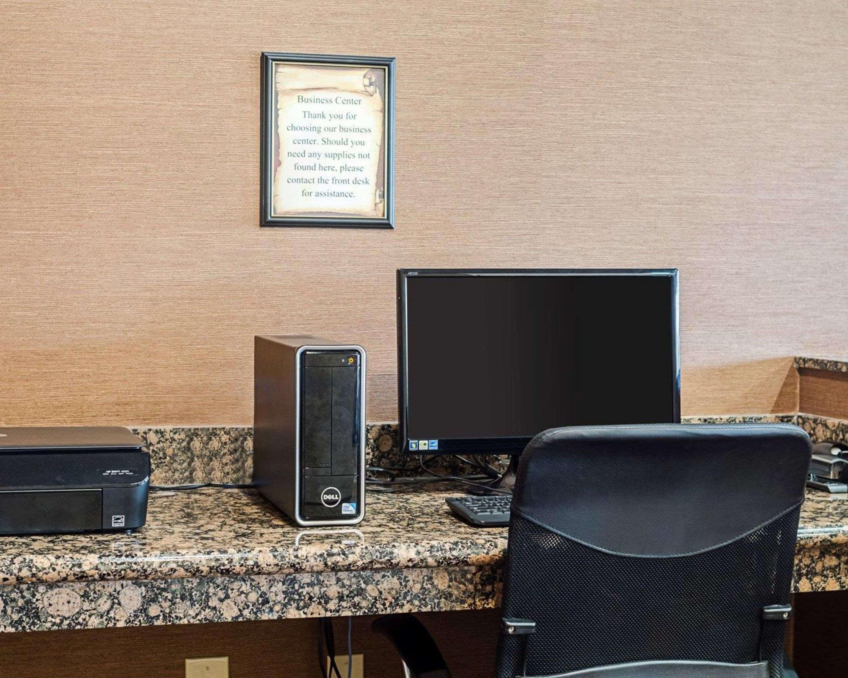Comfort Inn & Suites Lawrence - University Area Ngoại thất bức ảnh