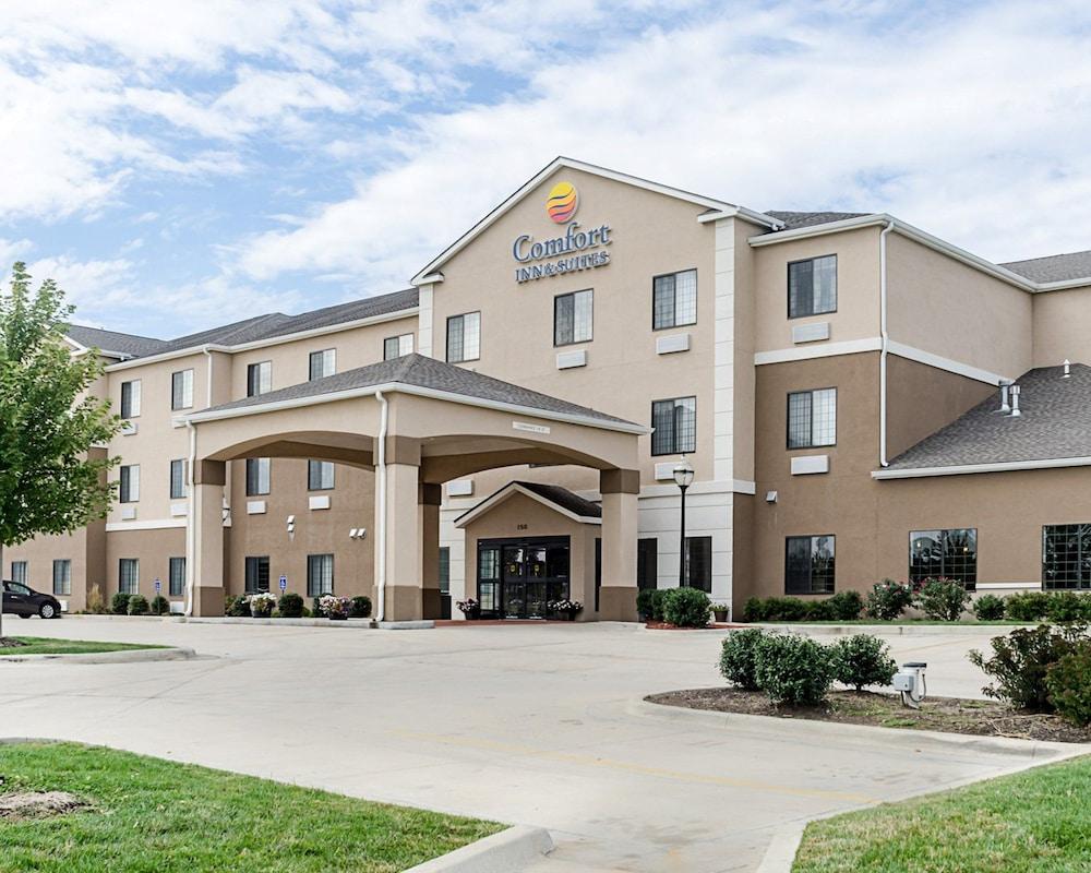 Comfort Inn & Suites Lawrence - University Area Ngoại thất bức ảnh