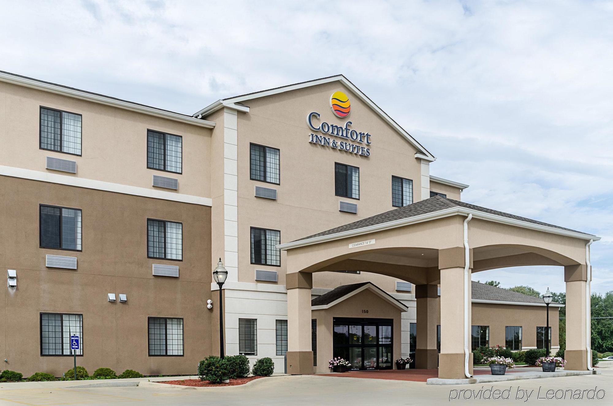 Comfort Inn & Suites Lawrence - University Area Ngoại thất bức ảnh
